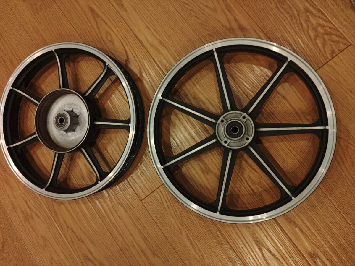 GSX400E ザリ 貴重 当時物 星型キャスト フロントホイール 18インチ