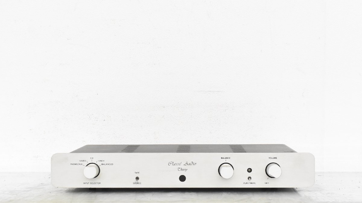 【傷や汚れあり】【 C 】4902 CLASSE AUDIO Model 30 コントロール/プリアンプ クラッセオーディオ 3099984の ...