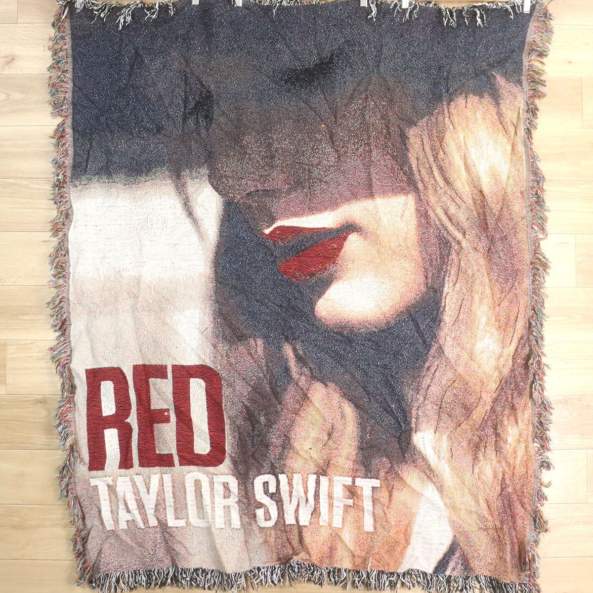 未使用】テイラースウィフト…直筆サイン入り2Lサイズ写真…Taylor Swift