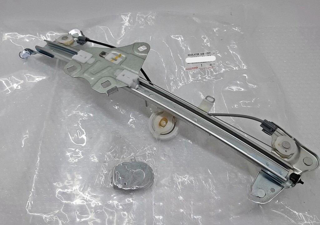 中古】【旧車 新品 TOYOTA ボルテージ レギュレータ】トヨタ品番