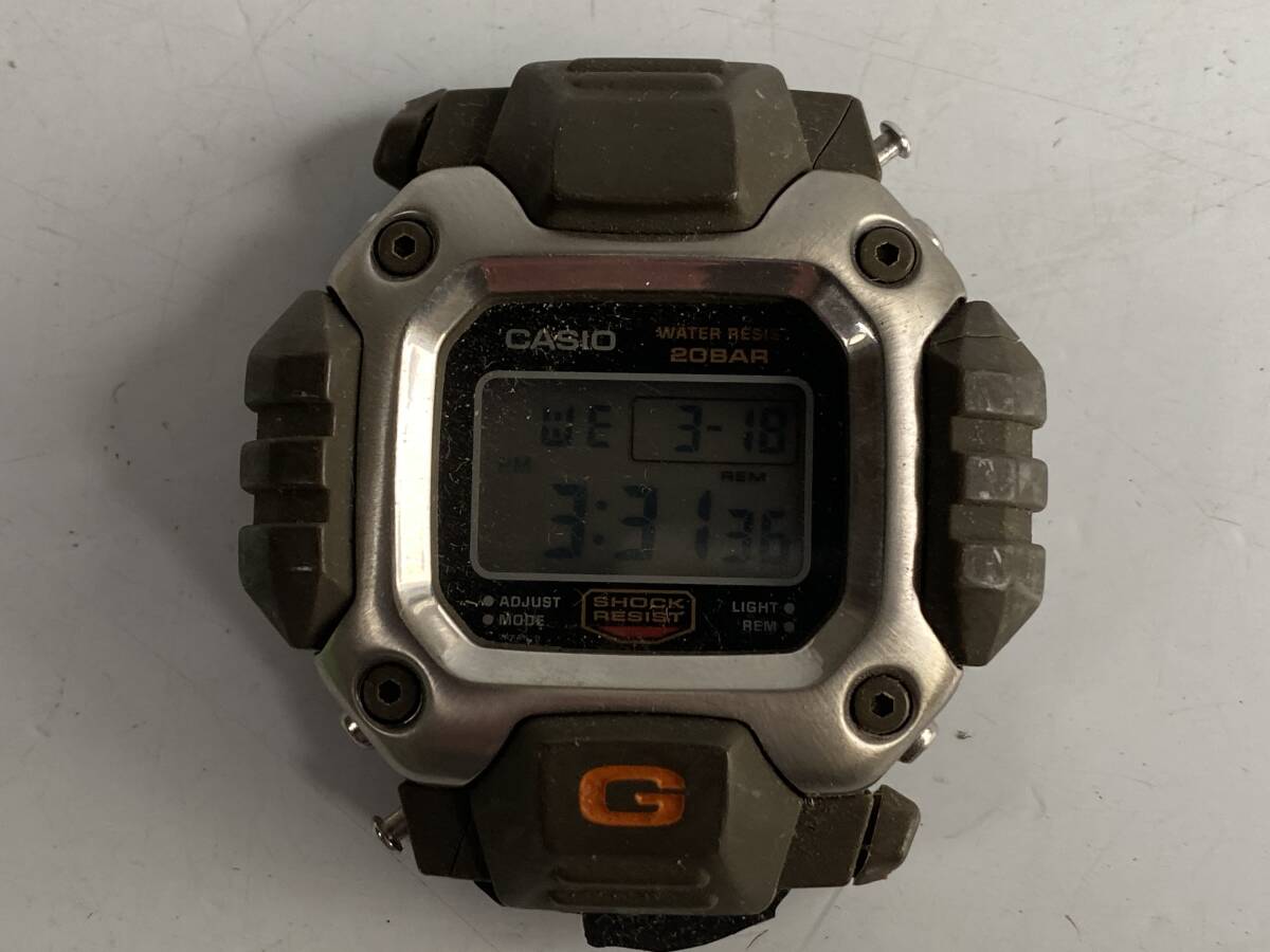 1円～】激レア G-SHOCK Gショック 初代ガンダム DW-6400 稼働品 
