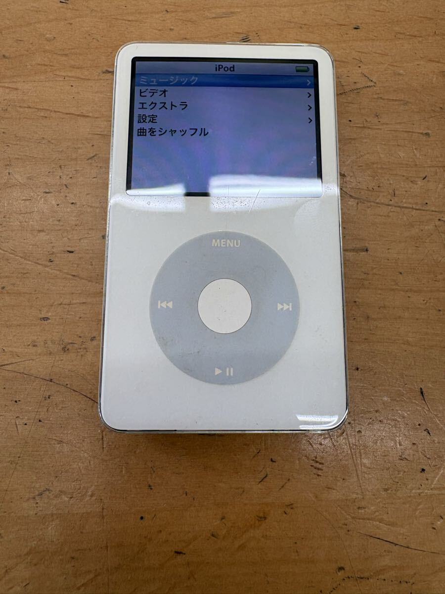 【f193】Appleアップル iPod A1136 第5世代 30GB ホワイト 音楽再生 ビデオ 5th Gen White Music Player Video Media Classic Digitalの1番目の画像