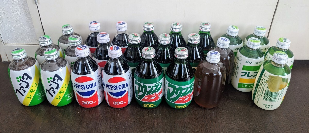 ペプシコーラ マウンテン デュー 青 瓶 コカ・コーラ ファンタ 青 