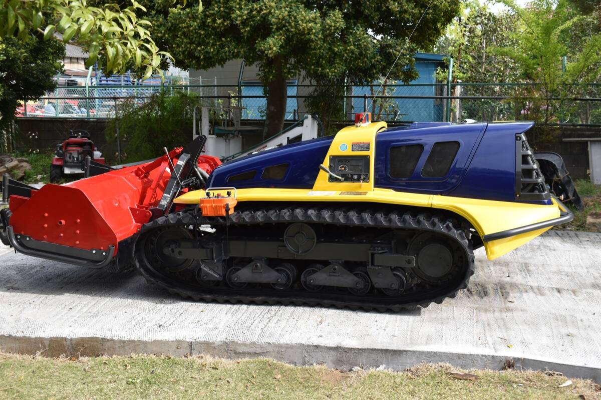 中古】筑水キャニコム 歩行型クローラ運搬車 PINK LADY ひらり BFP400