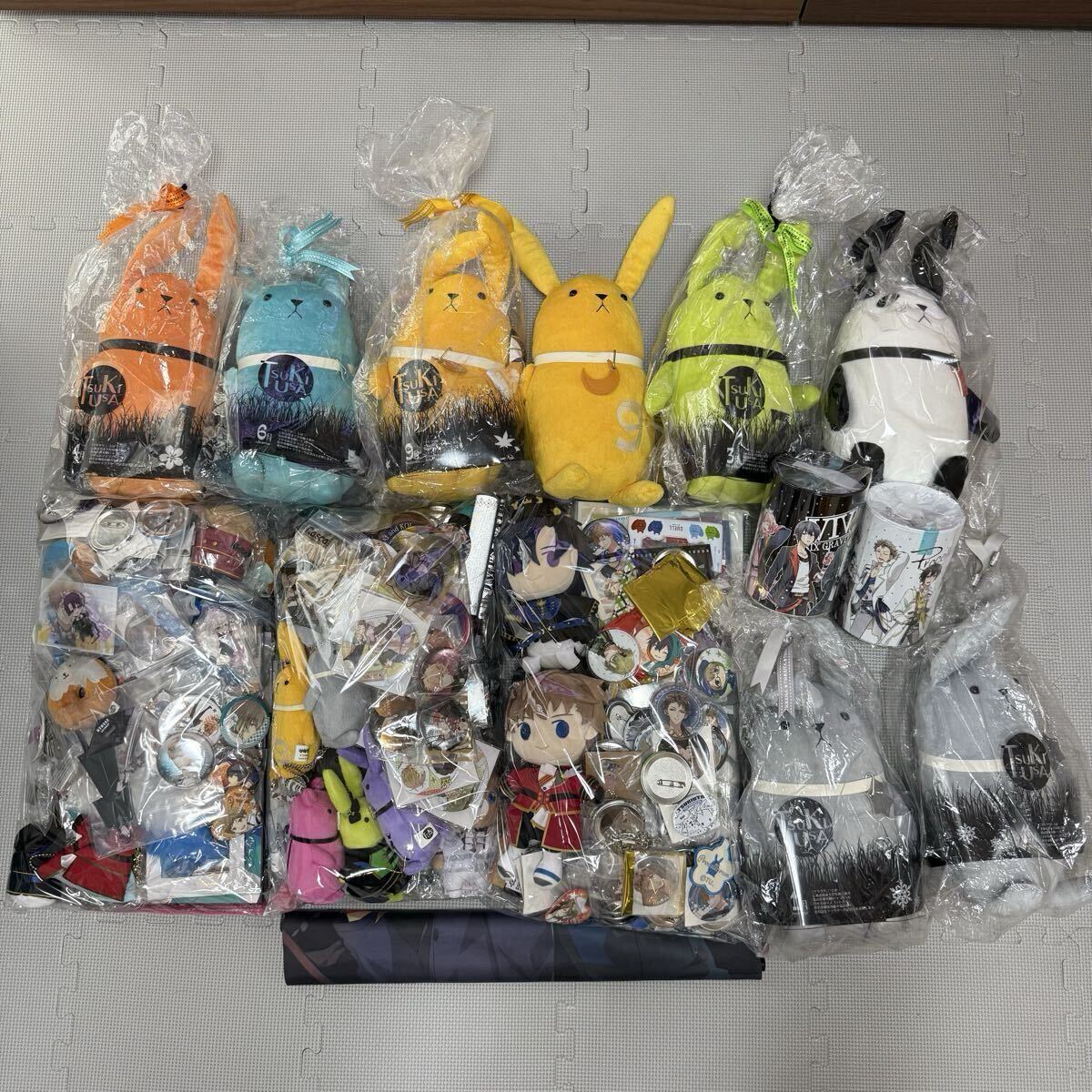 30 アニメグッズ 福袋 福箱 うたプリ/刀剣乱舞/あんスタ/アイナナ 