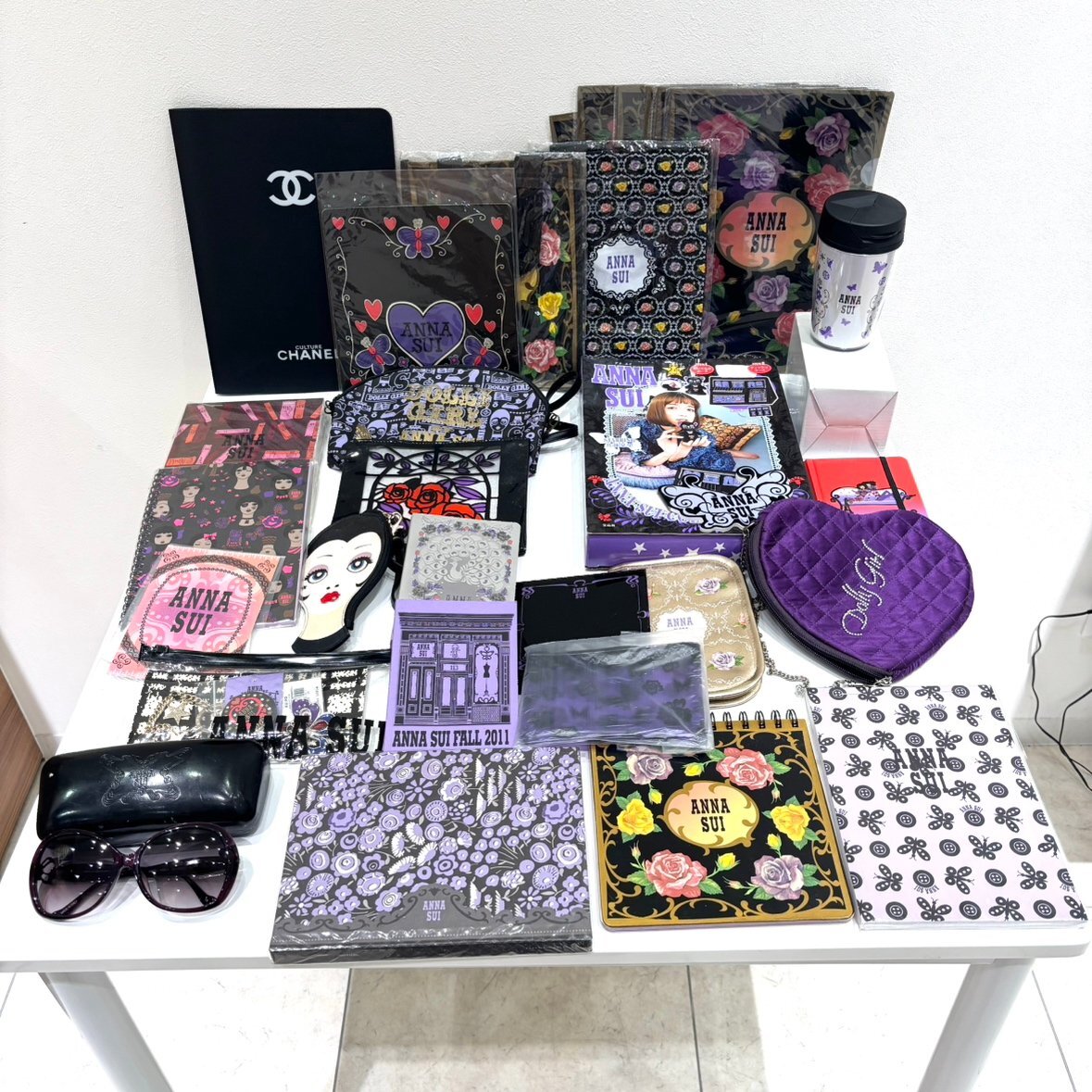 新品】【ANNA SUI】アナスイ コンタクトケース&コンパクトケース 携帯