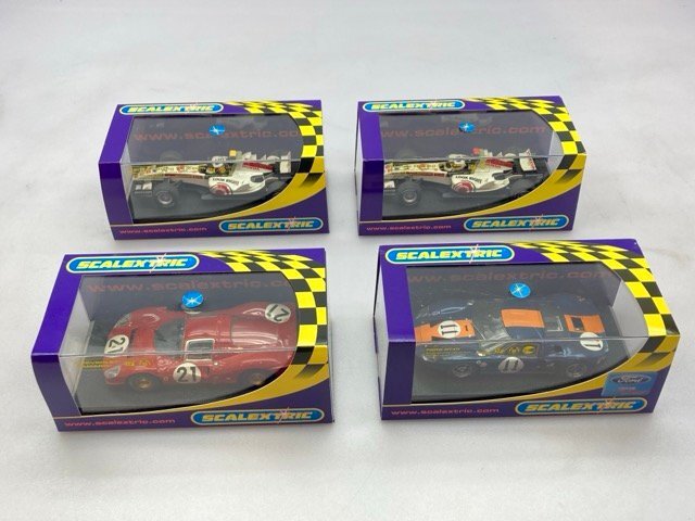 送料無料] CHEVROLET ASTRO シボレー アストロバン ラジコン 2台 toyco