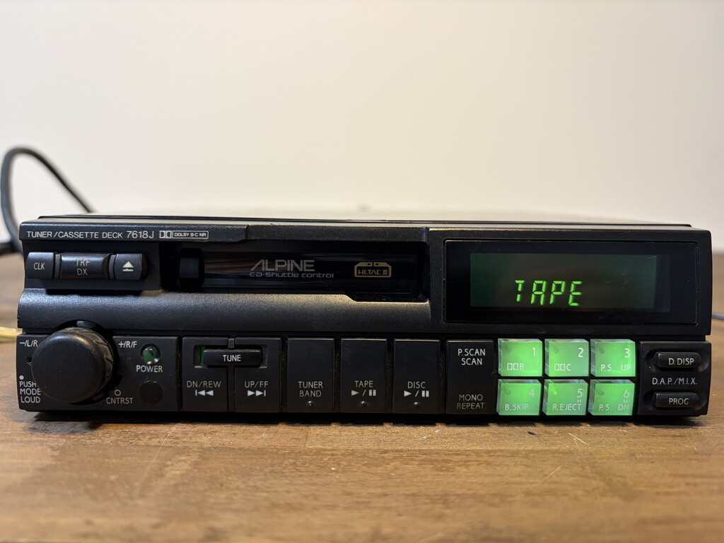 ○ALPINE 7620J （オレンジイルミ） アンプレスカセットデッキ juba