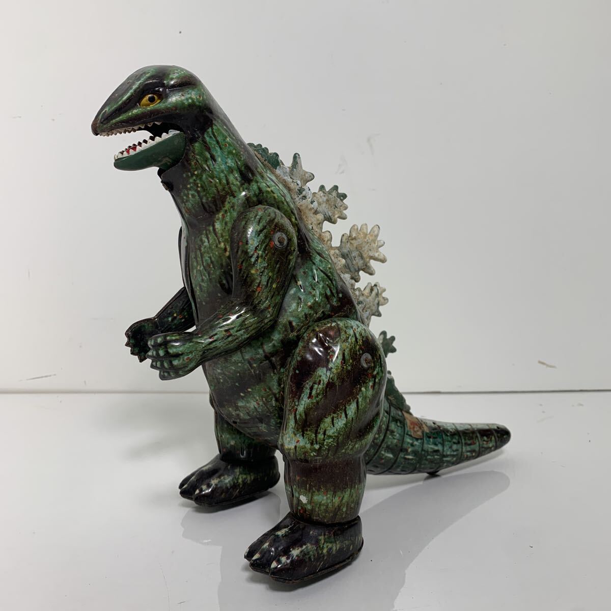 M1号製 マンダ 蓄光絶 彩色バージョン ゴジラ ソフビ 怪獣 マルサン