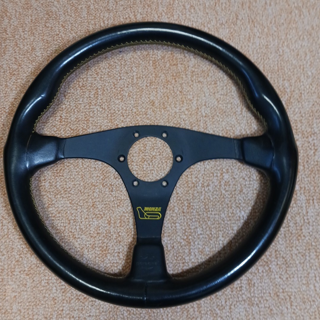 中古】☆当時物☆ MOMO モモ 2スポーク ステアリング ハンドル 35Φ