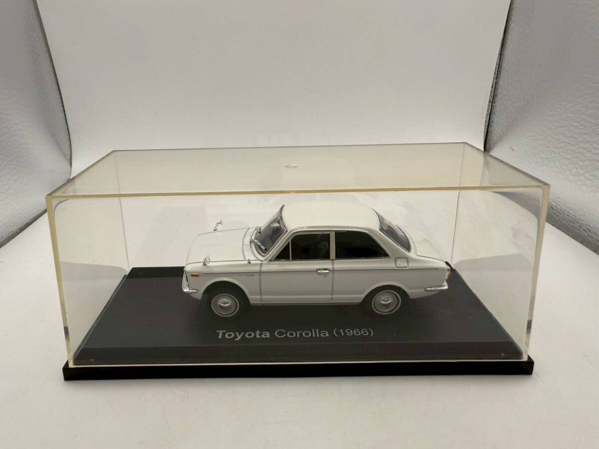 トヨタ 新型 カローラ ツーリング ミニカー カラーサンプル スーパー
