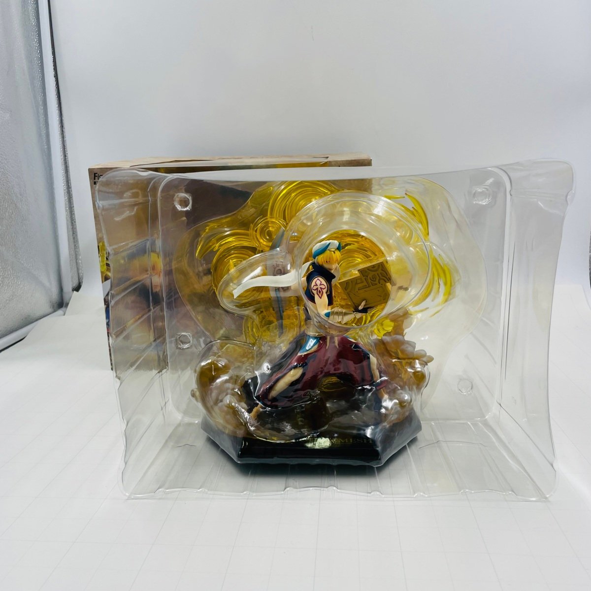 新品】FGO 王の相伴 ギルガメッシュ 概念礼装 スクエア 缶バッジ
