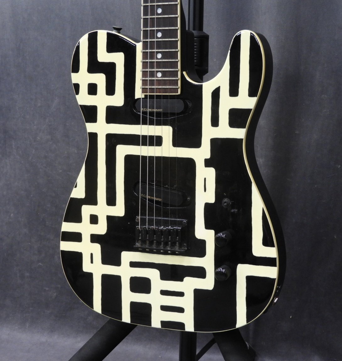 中古】貴重 FERNANDES TE-240HT 布袋モデル 中古の落札情報詳細