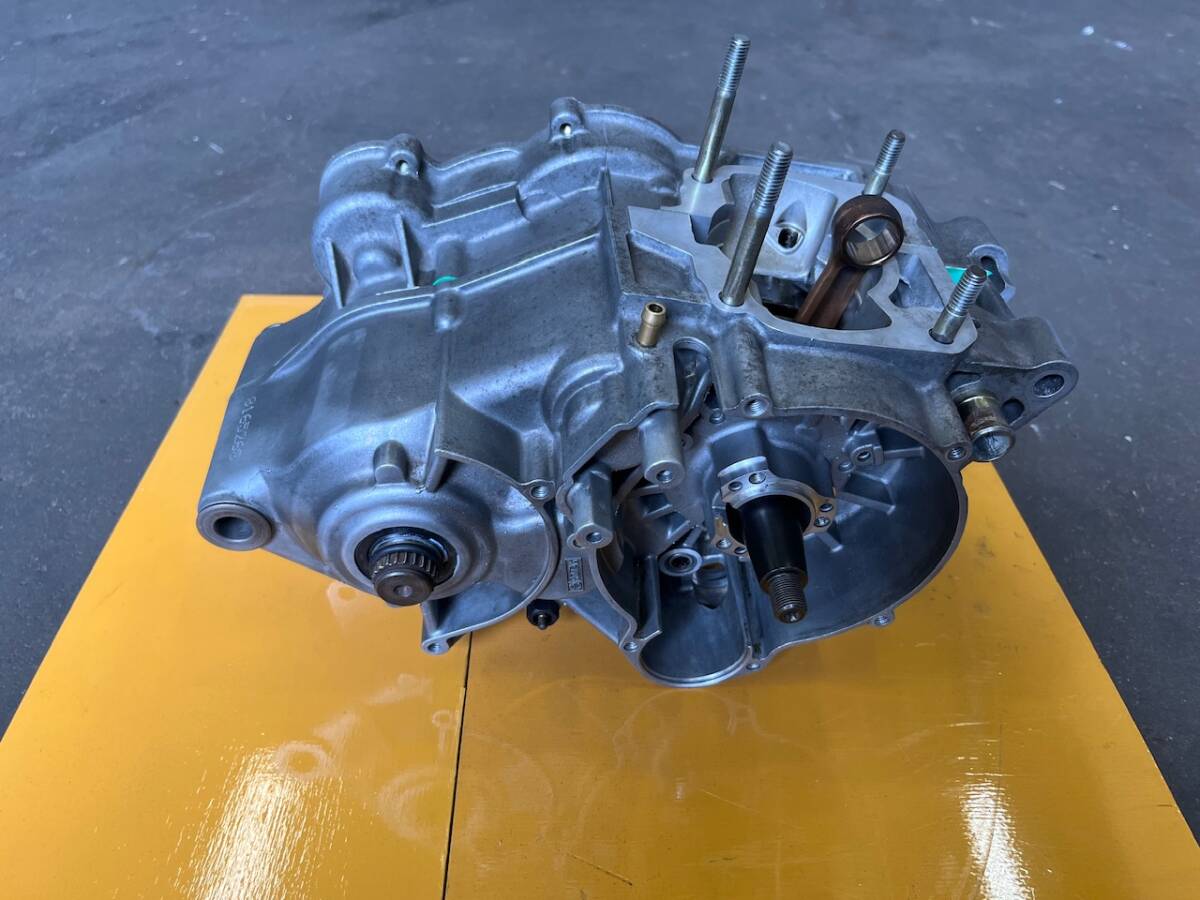 NSR250R MC21 90-91 腰下エンジンケース 腰下 エンジン NSR250
