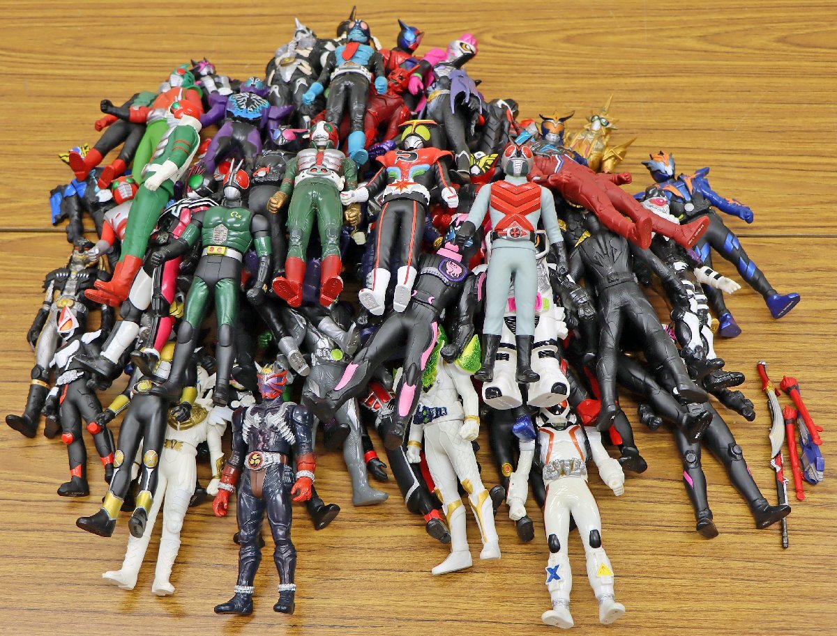 仮面ライダーBLACK RX」 クリヤーブラック 消しゴムフィギュア 明治