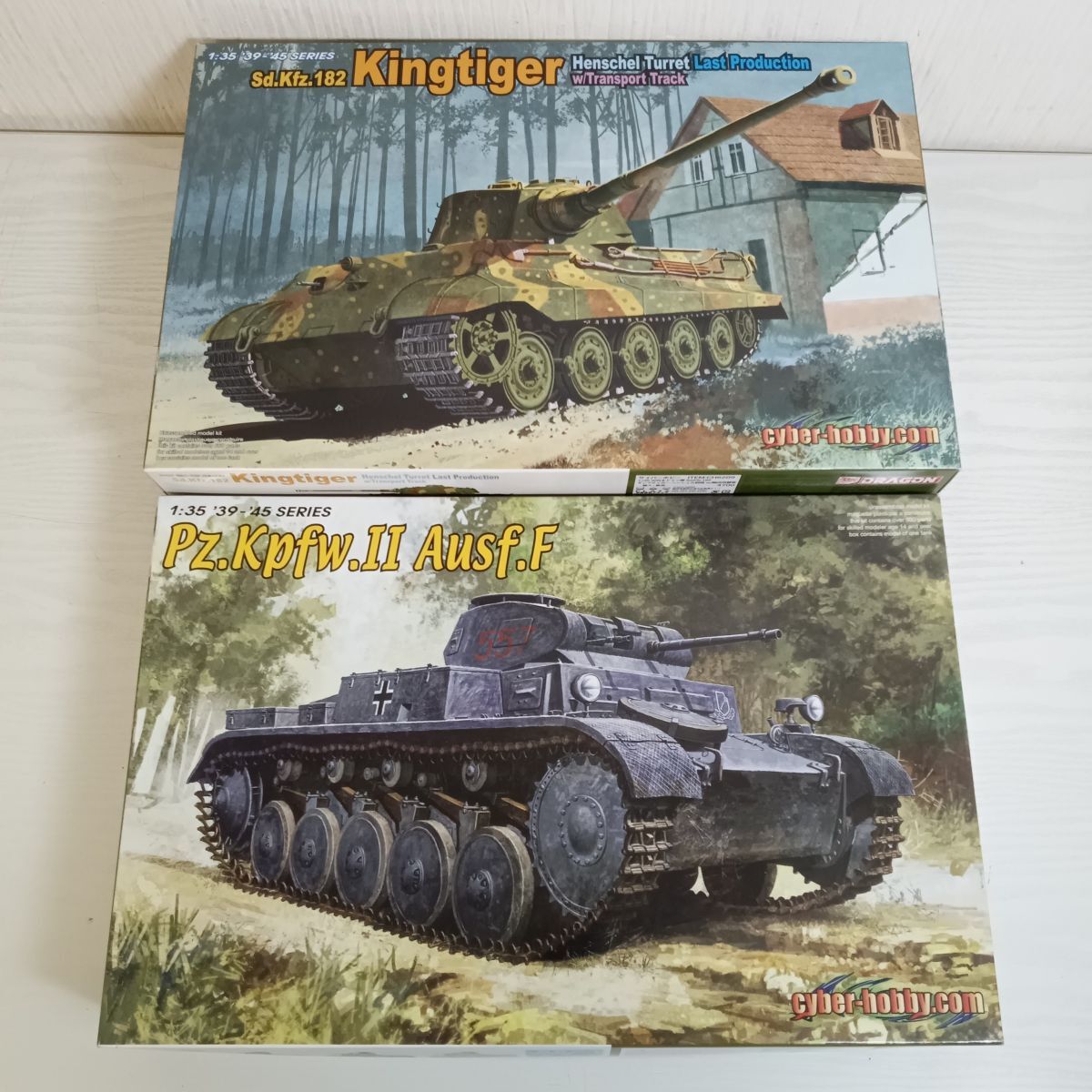 タミヤ キングタイガー 1/16スケール ドイツ重戦車 ラジコン フル