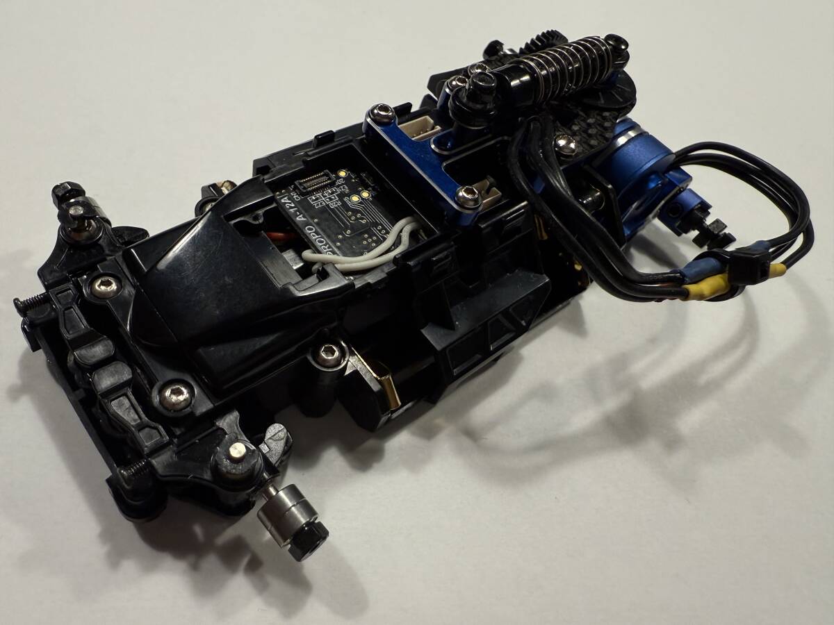 新品】Mini-Z R246-1202 LM アルミモーターマウント(MR-015/02/03用