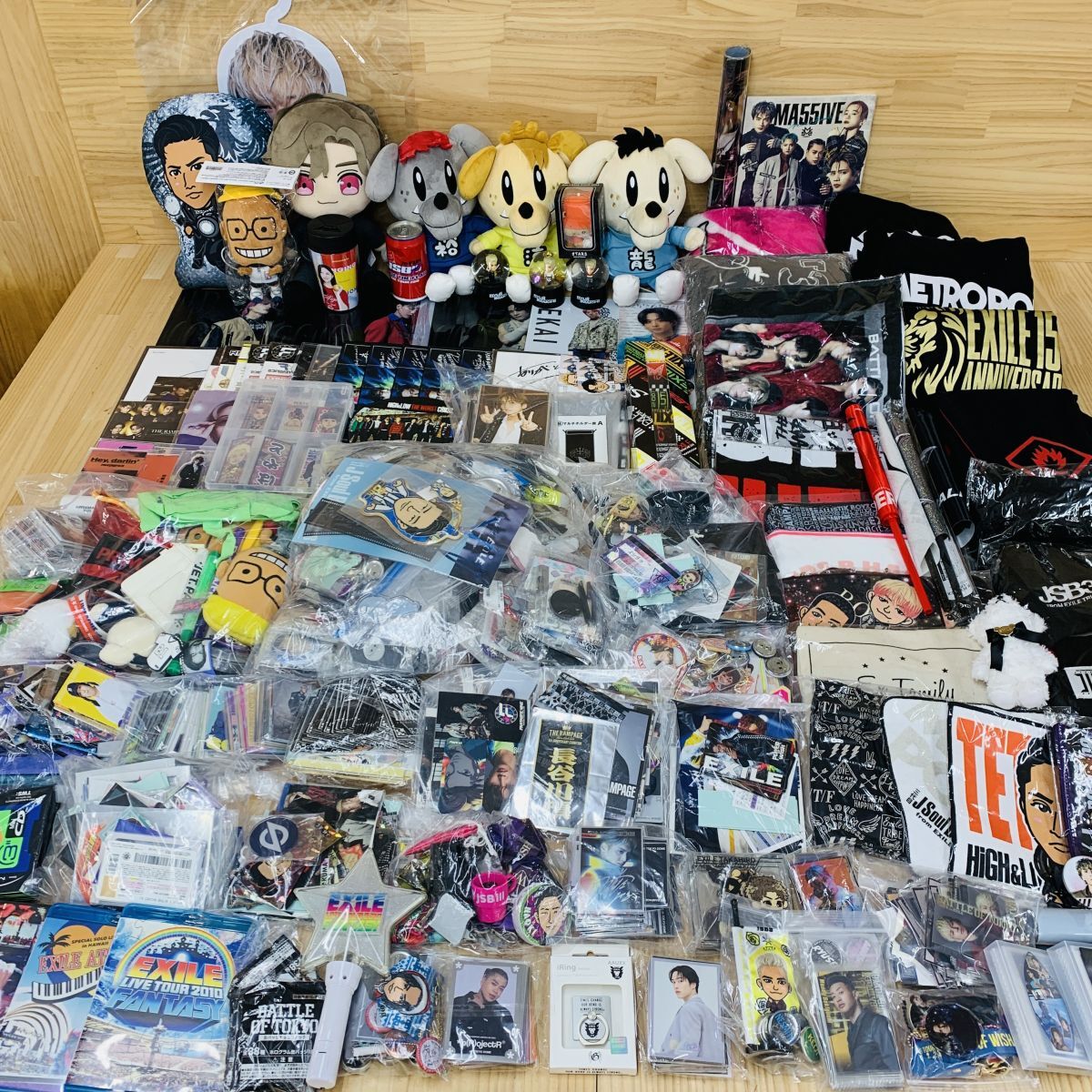 LDH EXILE Egirls JSB ランペ グッズまとめ売り LDH EXILE TRIBE SECOND 三代目 JSB GENERATIONS RAMPAGE E-girls