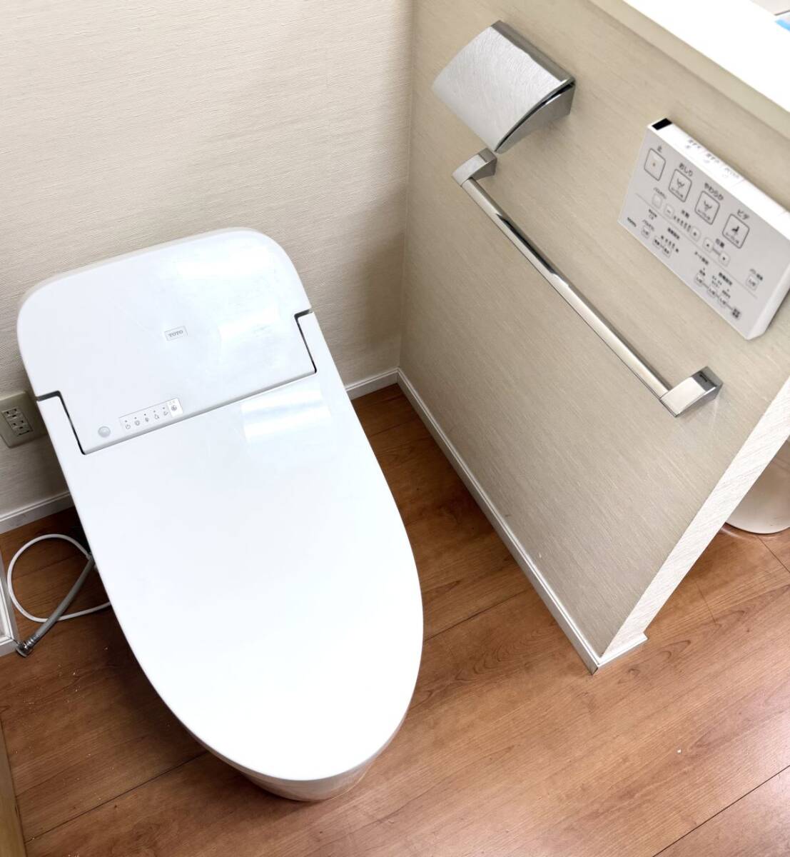 モデルルーム展示品□TOTO□ウォシュレット一体型便器□ネオレストAH1