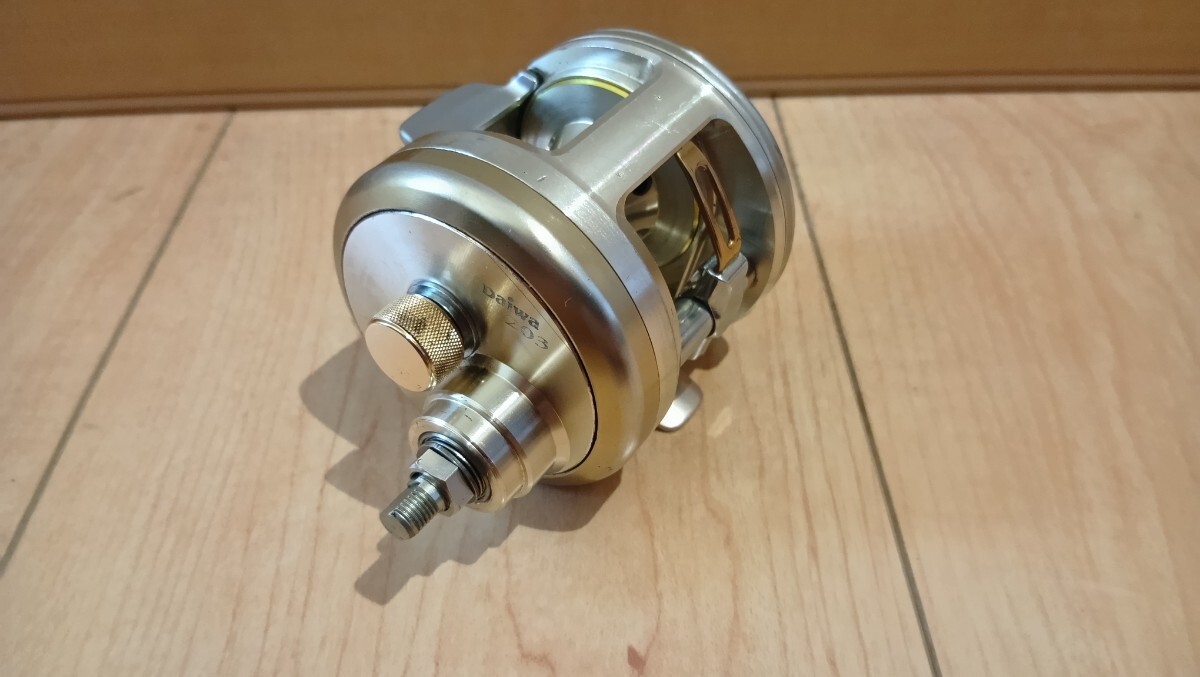 中古】【入手困難☆美品】ダイワ ミリオネア CV-Z 100サイズ用 外調整
