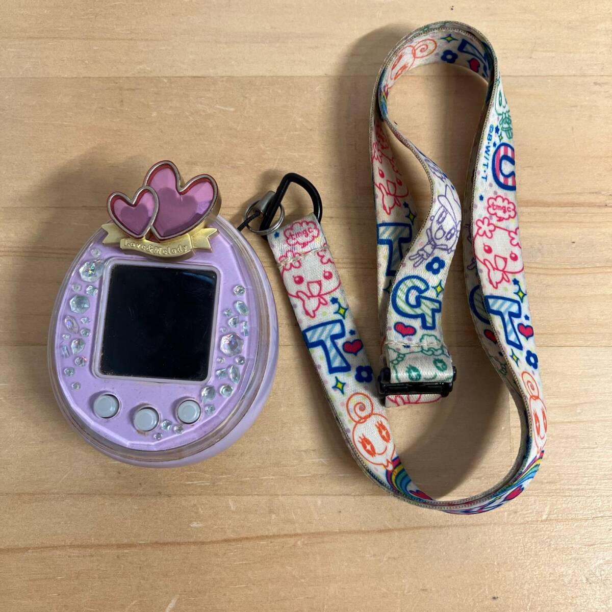 超希少》たまごっちピース 《サンリオたまデコピアス付》 tamagotchi