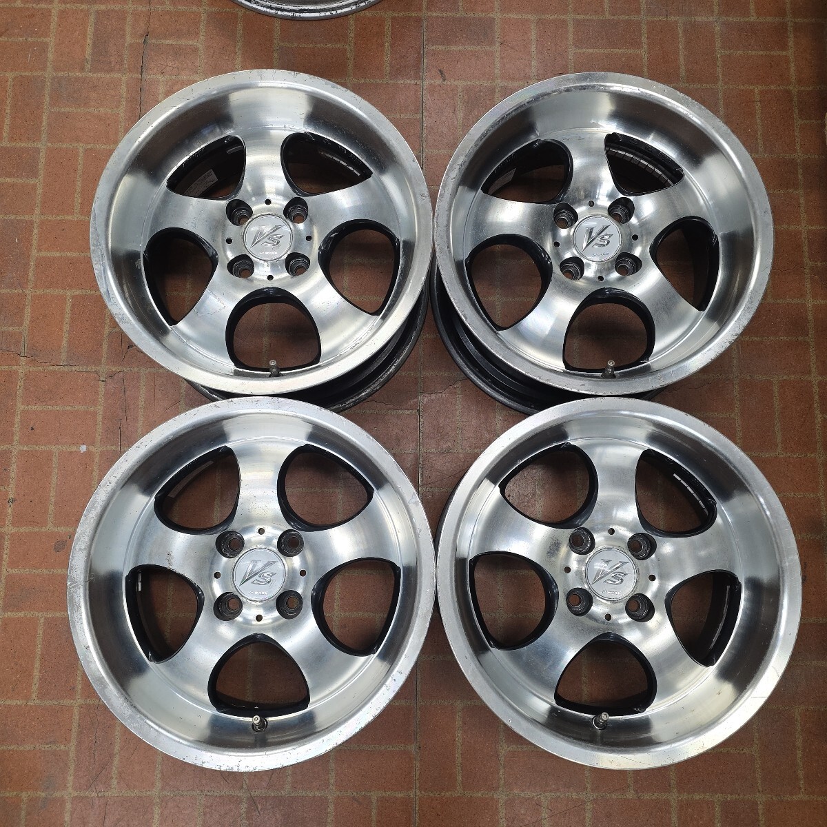 中古】WORK Nezart 15インチホイール 15X6.5J 38 PCD100 4穴 中古の