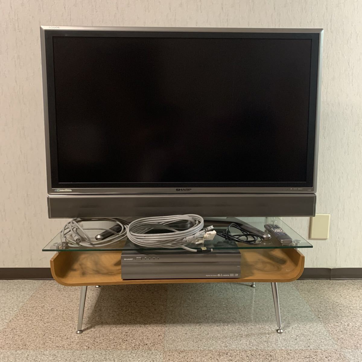 中古】2008年製シャープ液晶テレビ37型アクオス 世界の亀山モデル中古