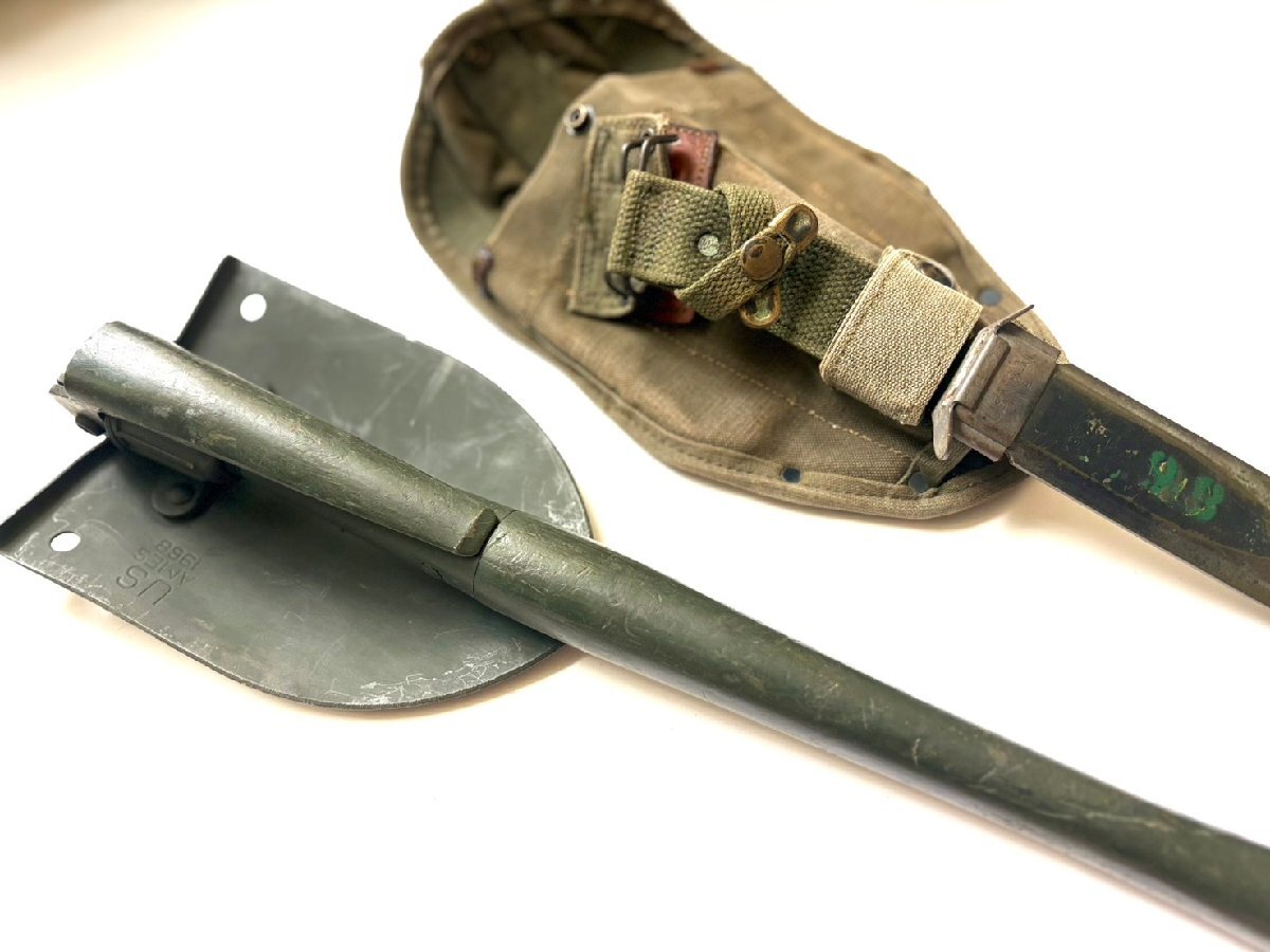 中古】1998年 陸上自衛隊 実物 携帯エンピ2型 折り畳み式スコップ