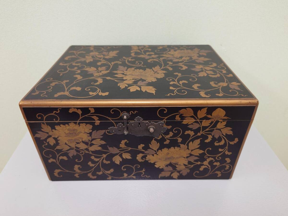 讃岐漆芸 磧堂 作 黒漆塗 存清 牡丹図 文箱 共箱 の落札情報詳細