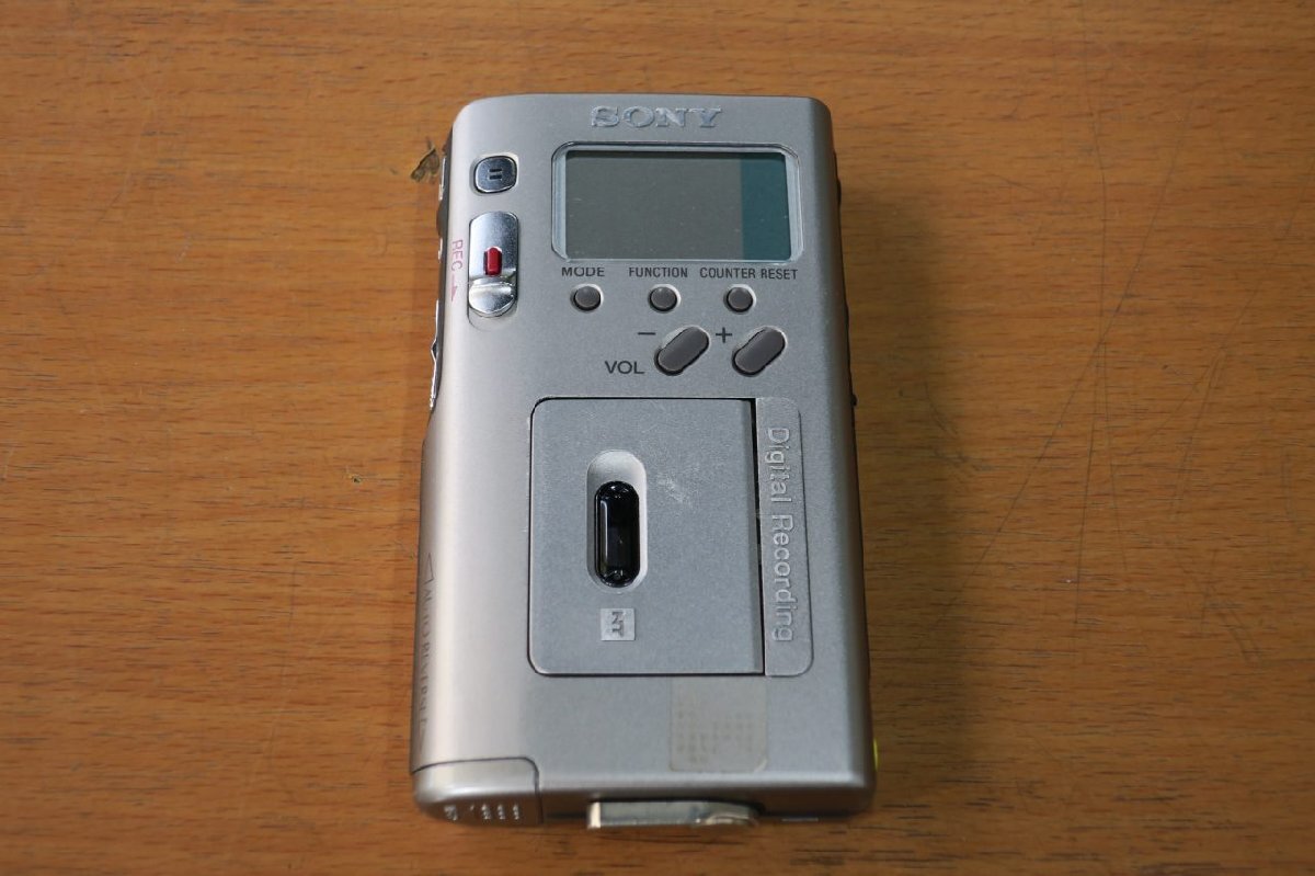 SONY デジタルマイクロレコーダー「NT-2 」& NTステーション「NTU-S1