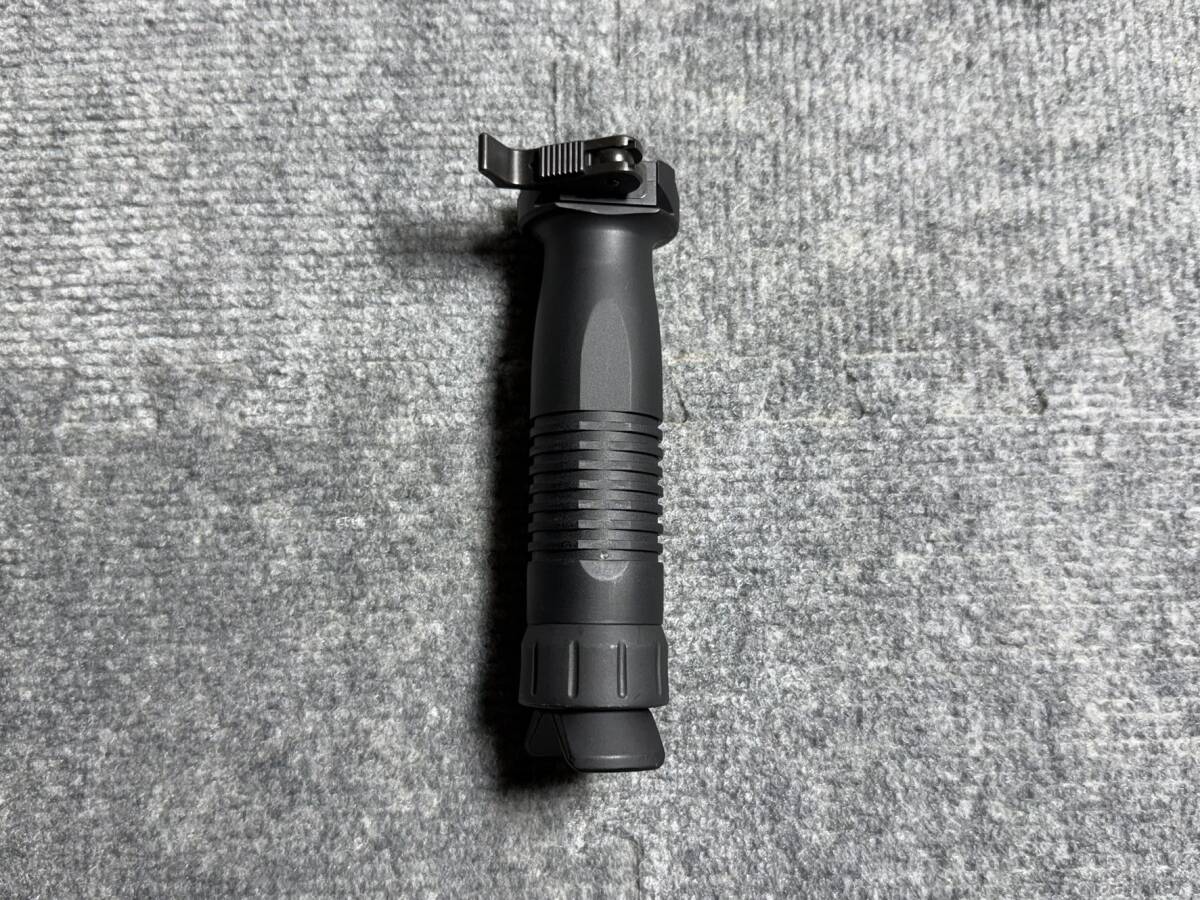 未使用】自衛隊 20式小銃 B&T グリップ バイポッド 陸自の落札情報詳細