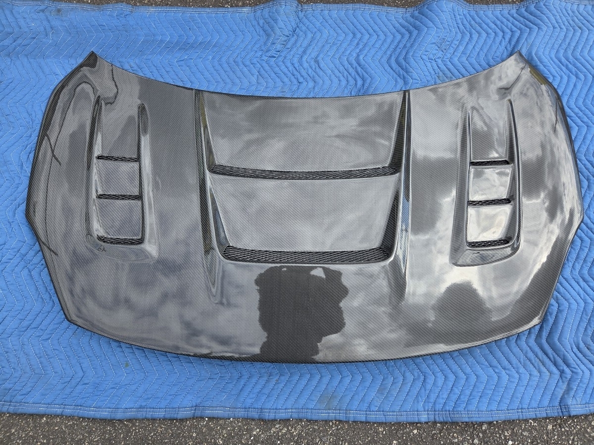 中古:レストアベース】K11マーチ(前期)用 カーボン製ボンネット(難 中古:レストアベース】K11マーチ(前期)用 カーボン製ボンネット(難
