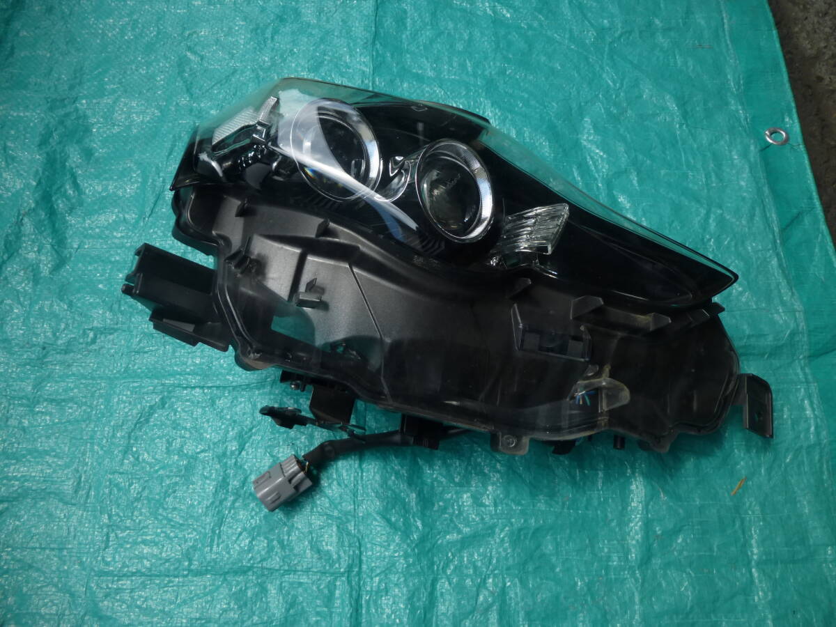 新品】新品 左右セット 30 ハリアー 北米US純正タイプ ヘッドライト