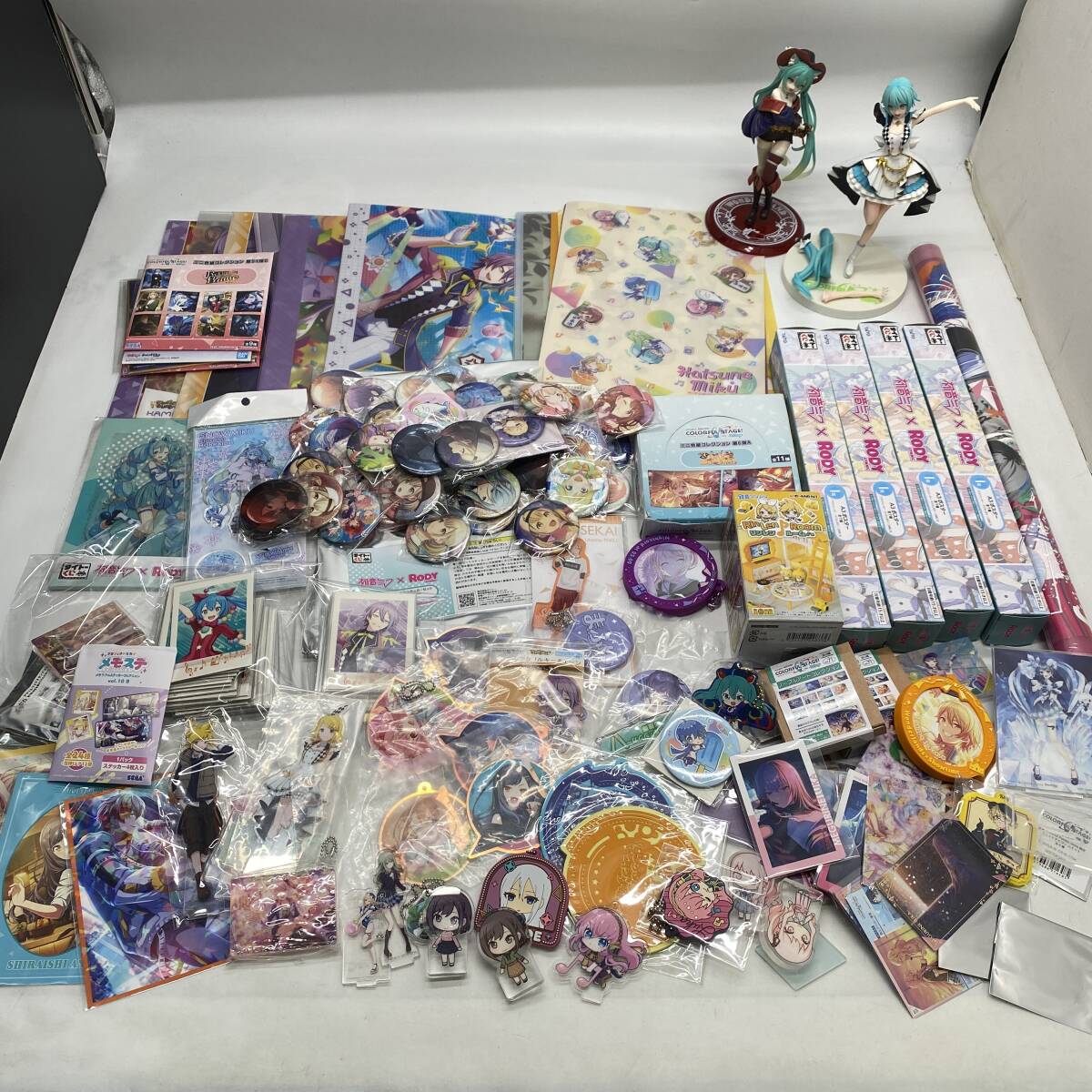 新品】メルヘンBOX 初音ミク & 鏡音リン 添い寝 超特大シーツ (絵:KEI