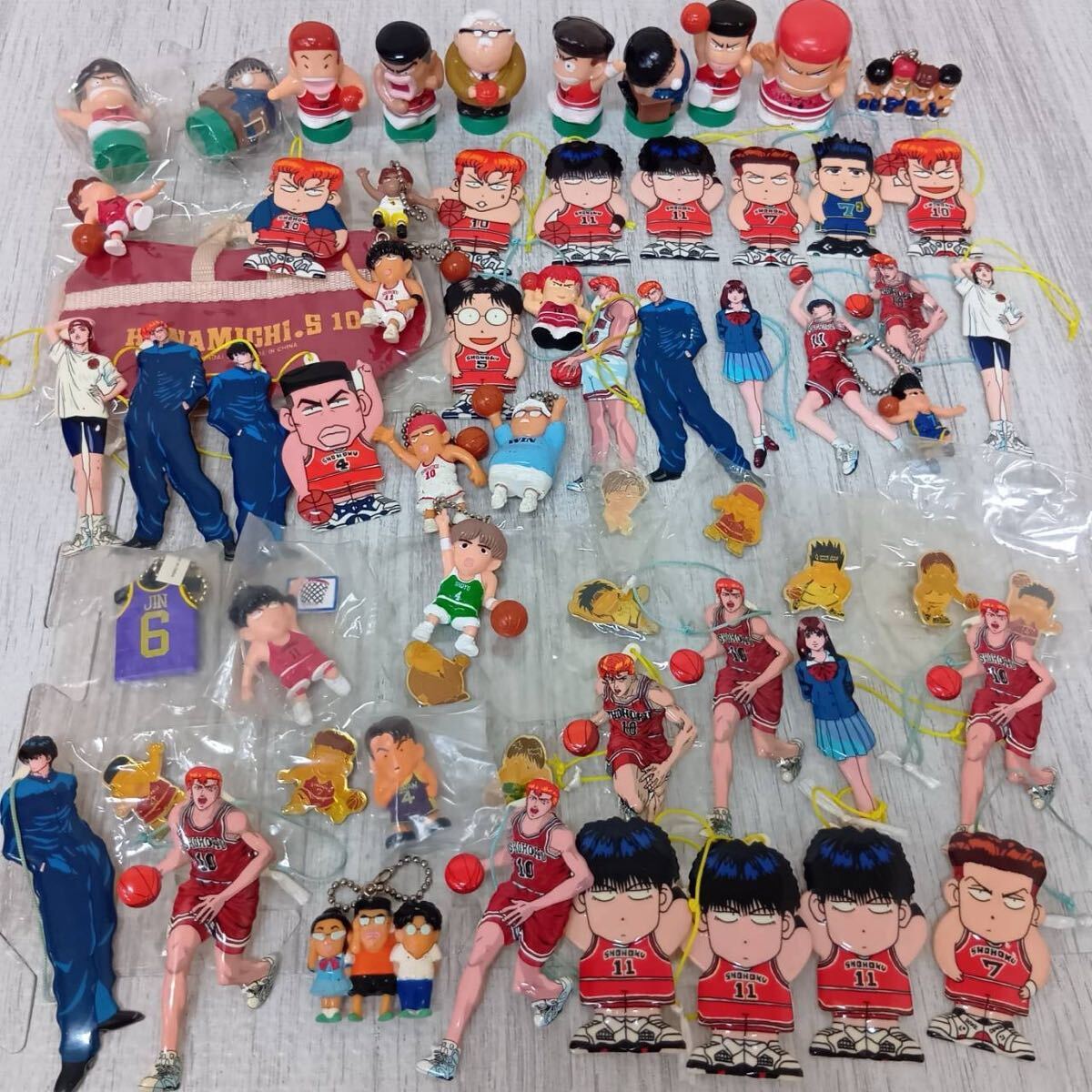 3-69 キーホルダー 携帯ストラップ まとめ売り 大量 アニメ レトロ
