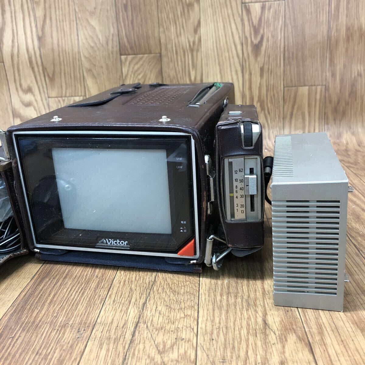 1976年式 昭和レトロ ビクター カラーテレビ C-3514型 Victor