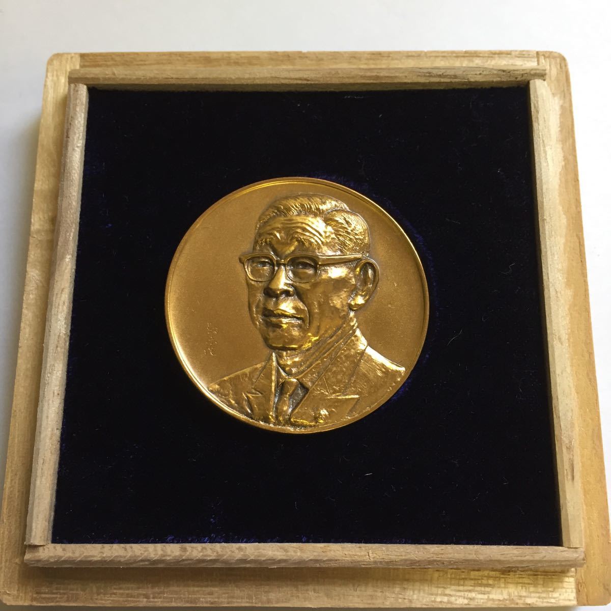 純銀製？1968年 松下電工株式会社 創業50周年記念メダル 松下幸之助 2025