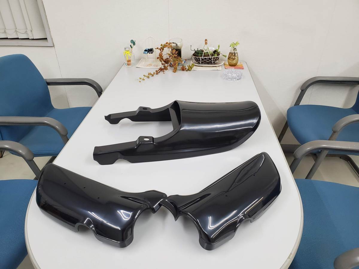 Z1　Z2　用　MRS製　新品　未塗装　ABS テールカウル　ZⅠ　ＺⅡ　750　ＲＳ　900　Super4 Z1 Z2 MRS製 新品 未塗装 ABS テールカウル ABS サイドカバー セット