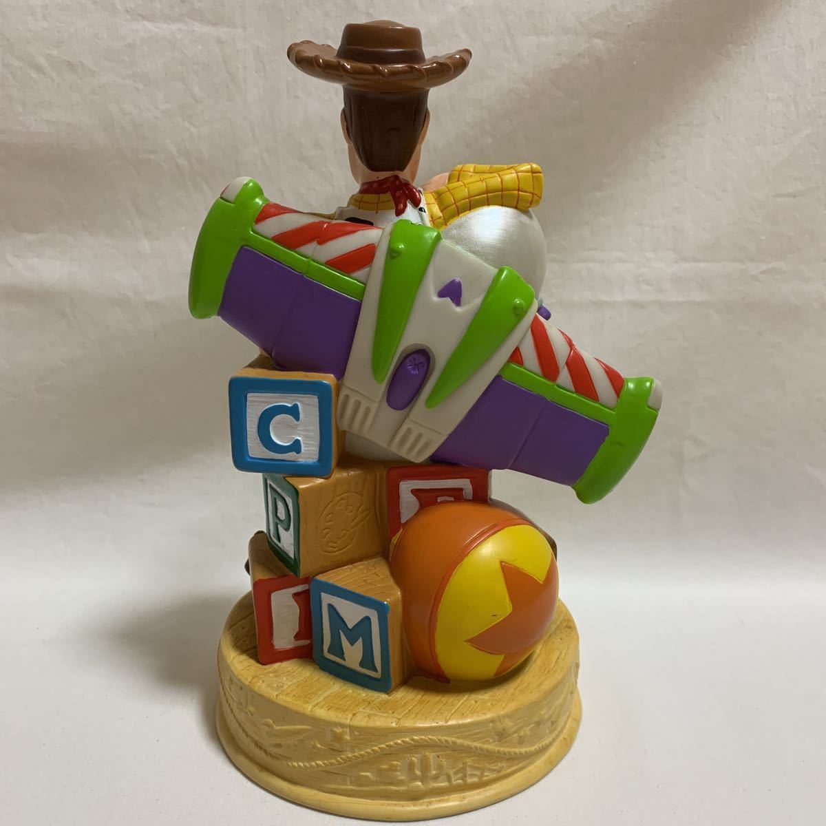 Disney ディズニー トイ ストーリー ソフビ 貯金箱 ウッディ バズ ライトイヤー ウッディ バズ ディズニーストア レア の落札情報詳細 ヤフオク落札価格情報 オークフリー スマートフォン版