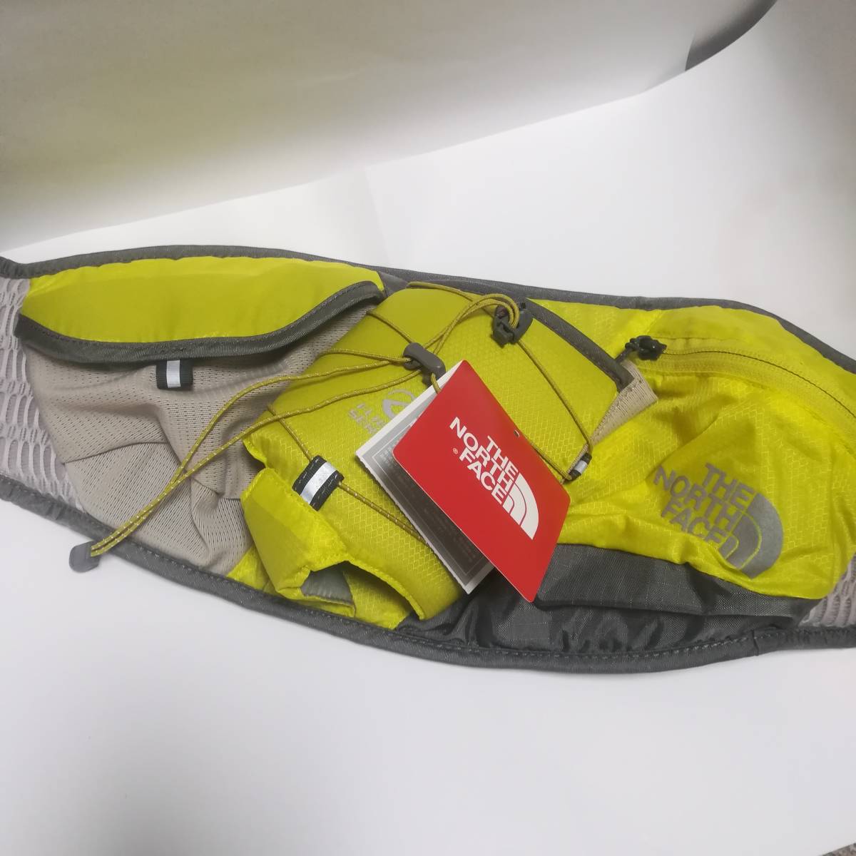 定価円 The North Face ザ ノースフェイス エンデュランスベルト ランニングポーチ ウエストバッグ ボトルポーチ Flight Series の落札情報詳細 ヤフオク落札価格情報 オークフリー スマートフォン版