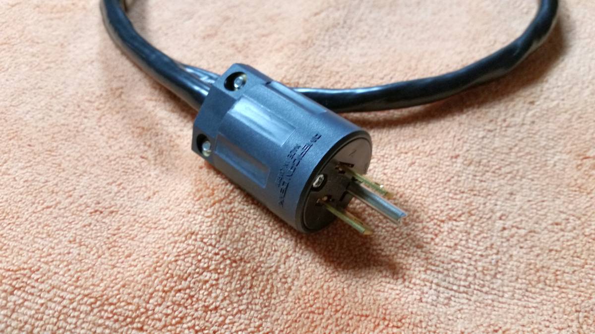BELDEN ベルデン 19364 電源ケーブル 1.0m B 【公式通販】