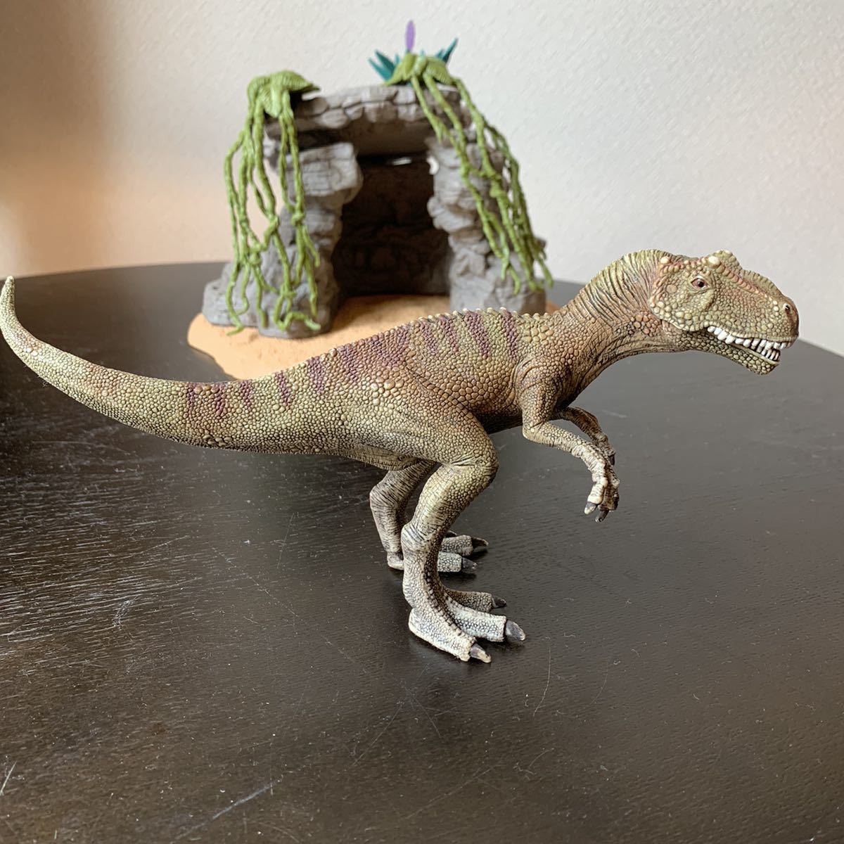 美品/即発送】アロサウルス 恐竜 Schleich シュライヒ