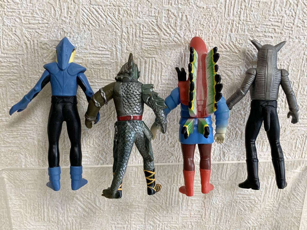 仮面ライダー 怪人ソフビ シオマネキング ネプチューン サソリ