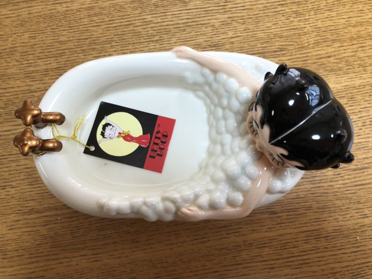 新品】新品 BETTY BOOP バスタブ 置き物 ベティちゃん 石鹸入れ