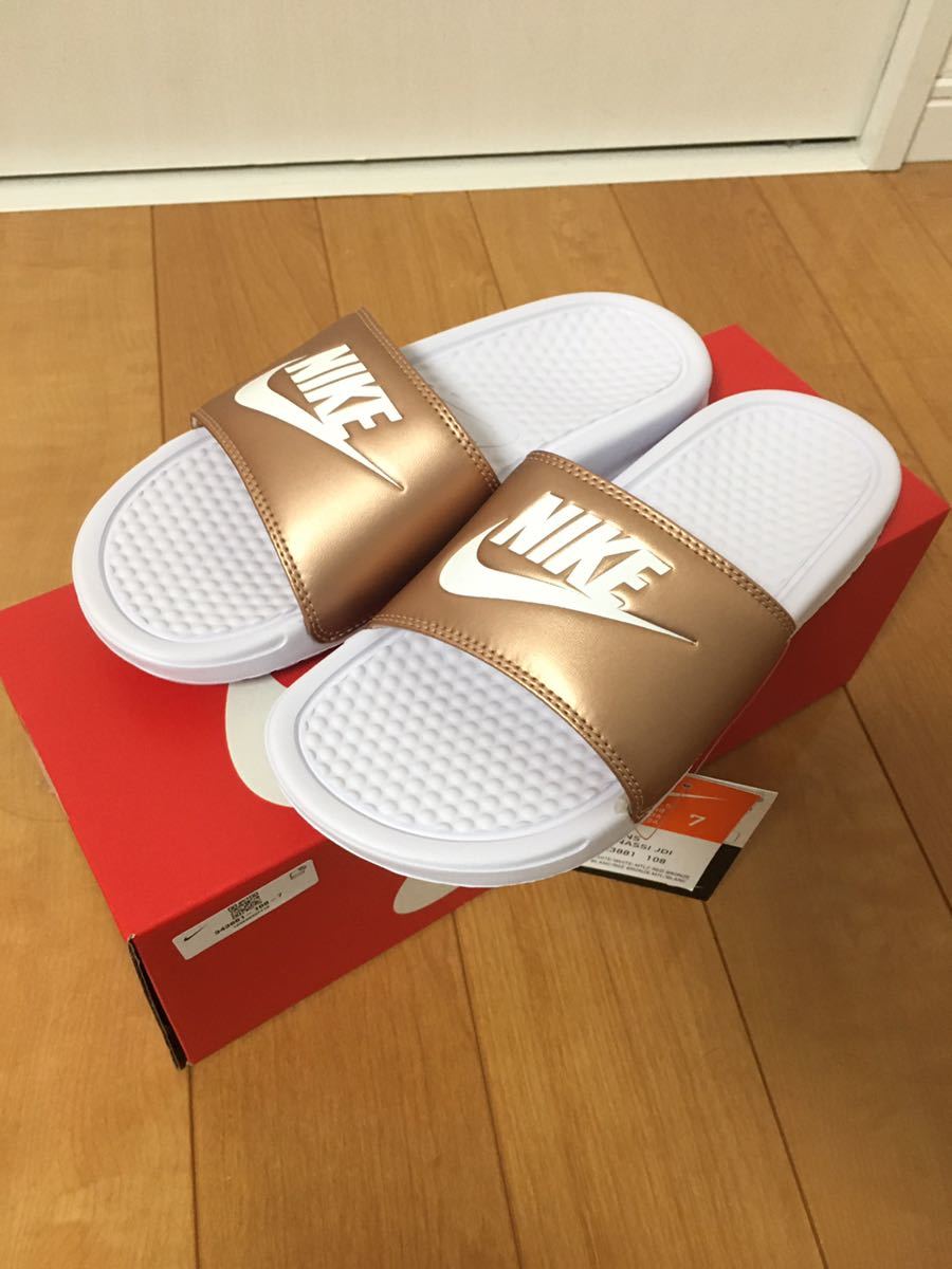 新品 新品未使用 ナイキ ベナッシ 24センチ おしゃれピンク サンダル スポーツサンダル シャワーサンダル の落札情報詳細 ヤフオク落札価格情報 オークフリー スマートフォン版