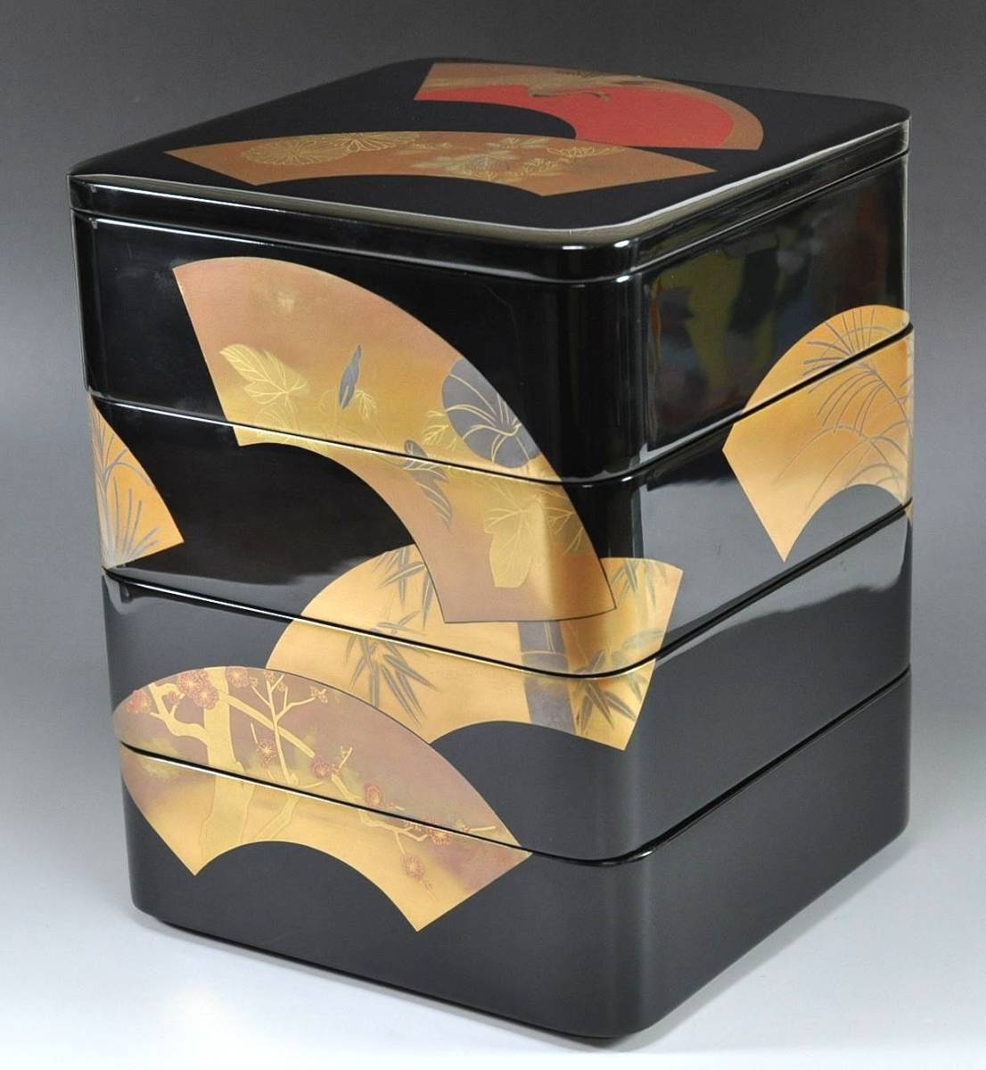 輪島塗　三段重　重箱　扇面　松竹梅　蒔絵 重箱 おせち 三段重 木製扇面花丸松竹梅蒔絵 溜内朱 6.5寸 20cm