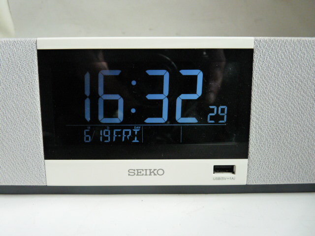セイコー ONKYO マルチサウンドクロック ホワイト ブルートゥース
