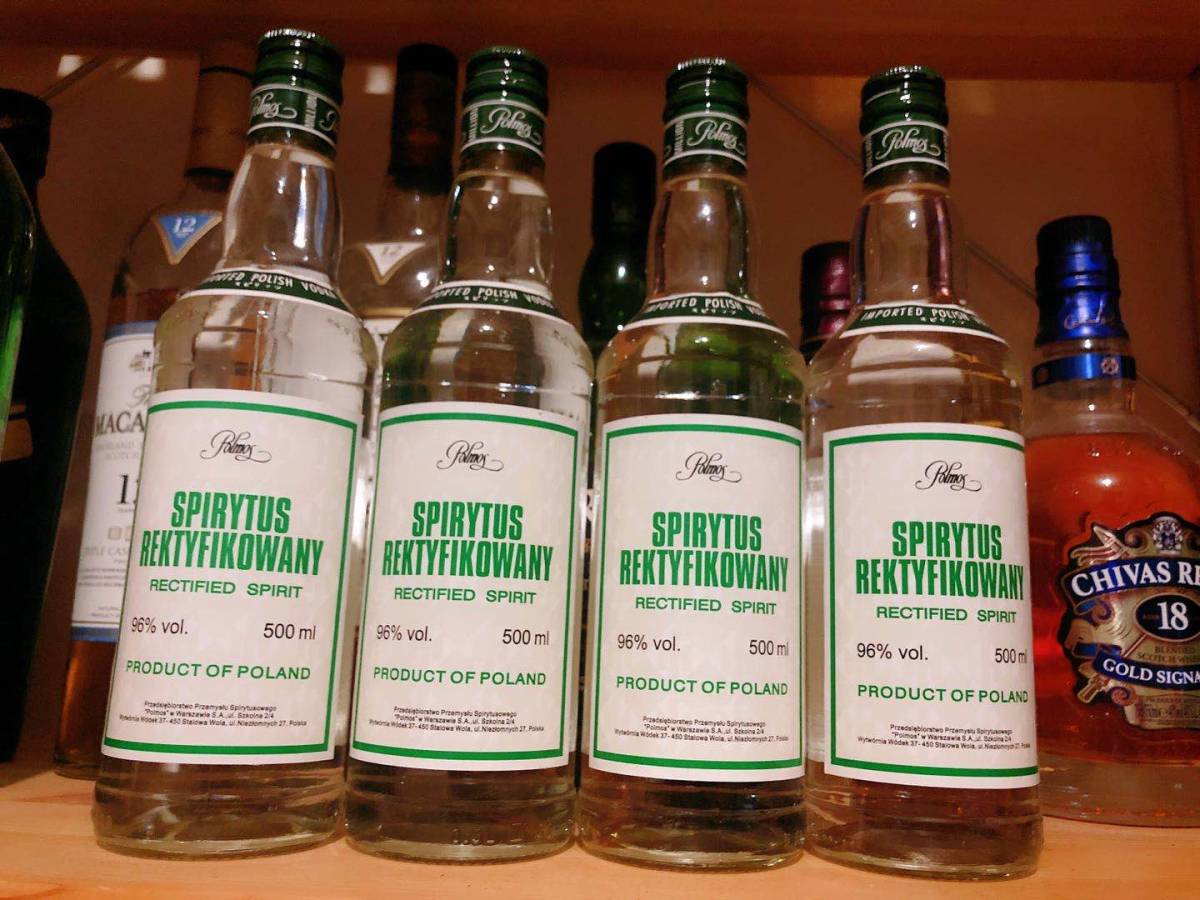 新品 送料無料 新品 スピリタス ウォッカ ４本セット の落札情報詳細 ヤフオク落札価格情報 オークフリー スマートフォン版