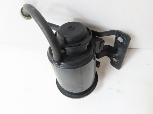 VOLVO ボルボ チャコールキャニスター 純正 堅く V31342749. 純正品番 