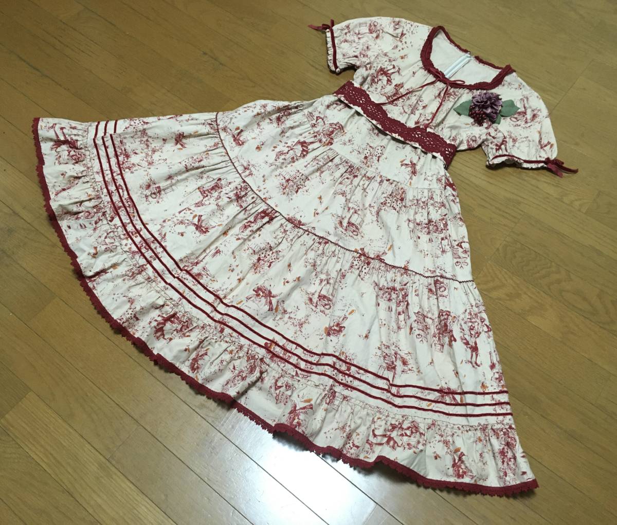 定価50 400円 09年ピンクハウス不思議の国のアリスワンピース赤秋冬物 の落札情報詳細 ヤフオク落札価格情報 オークフリー スマートフォン版